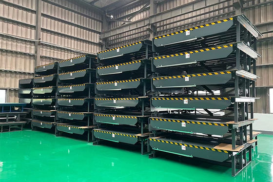 8mm 두께 산업 도크 레벨러 외부 25000-40000LBS 용량